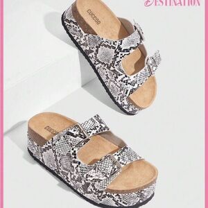 Woman Shoes Thick Sole Snake Pattern Fashionable Woven Flax Slippers